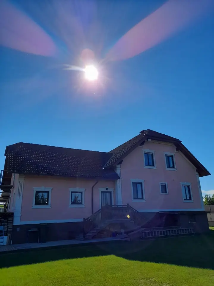 Das Haus von der Gartenseite